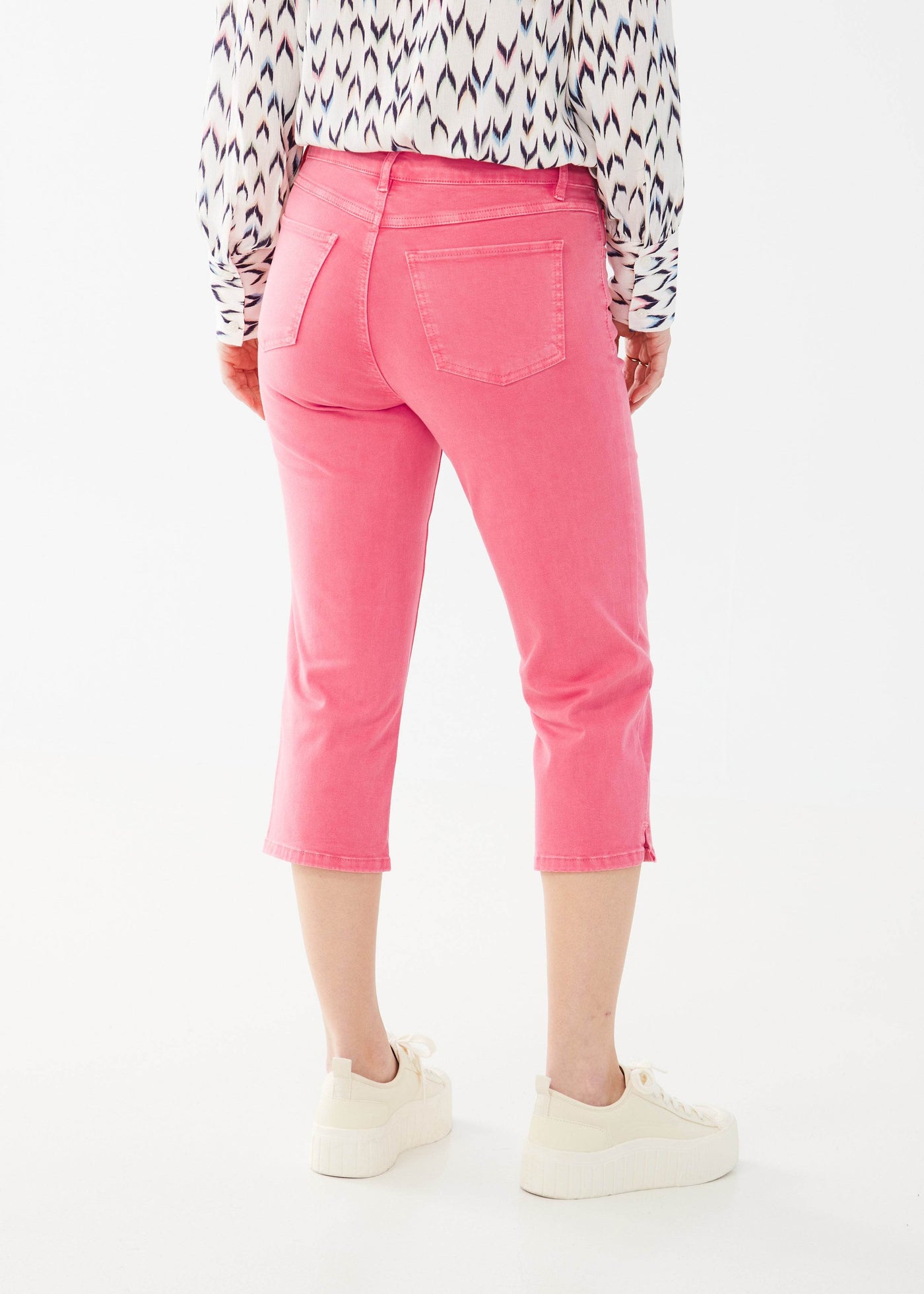 Olivia Slim Capri - Dream Pants