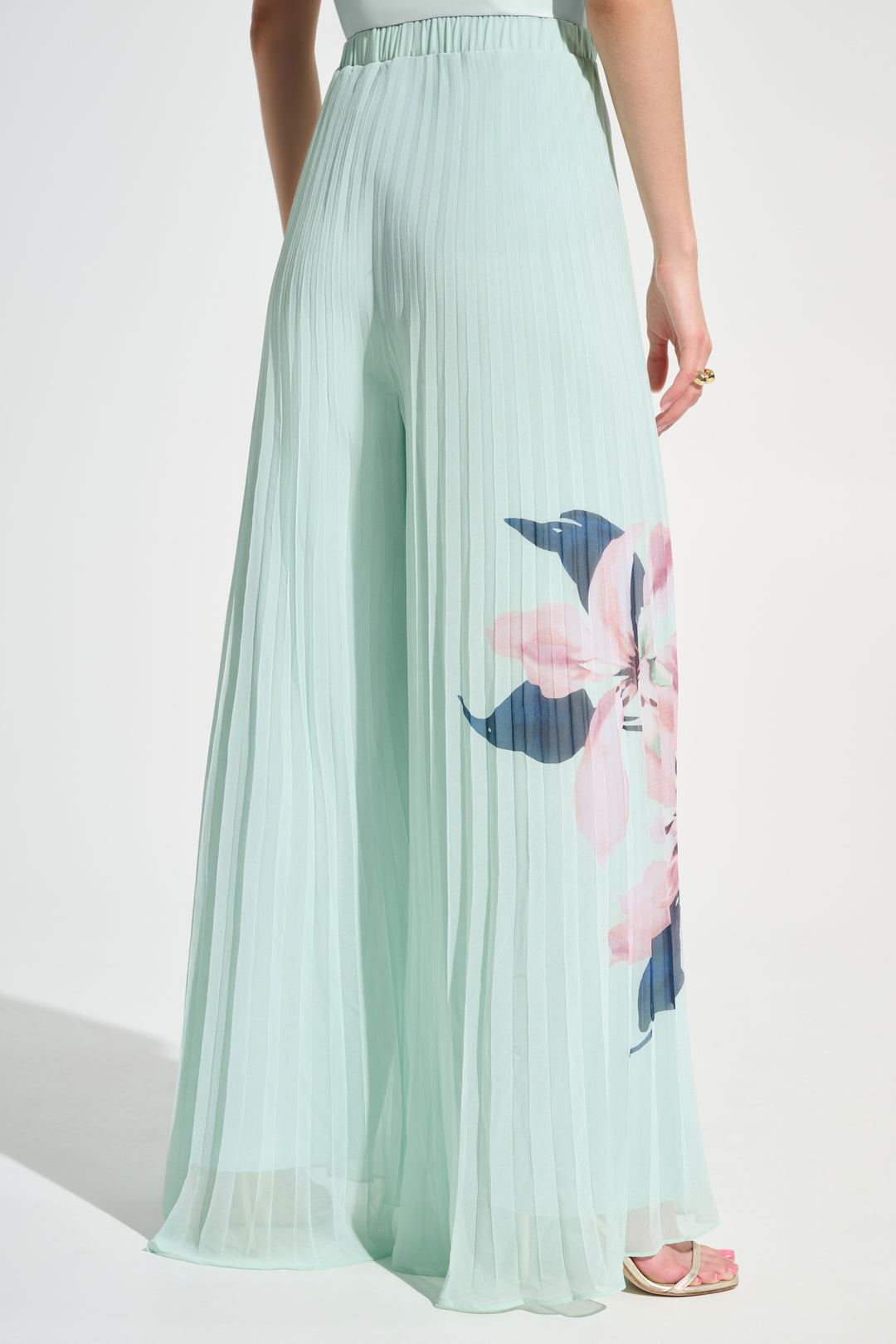 Joseph Ribkoff Signature | Chiffon Floral Print Pleated Wide Leg
