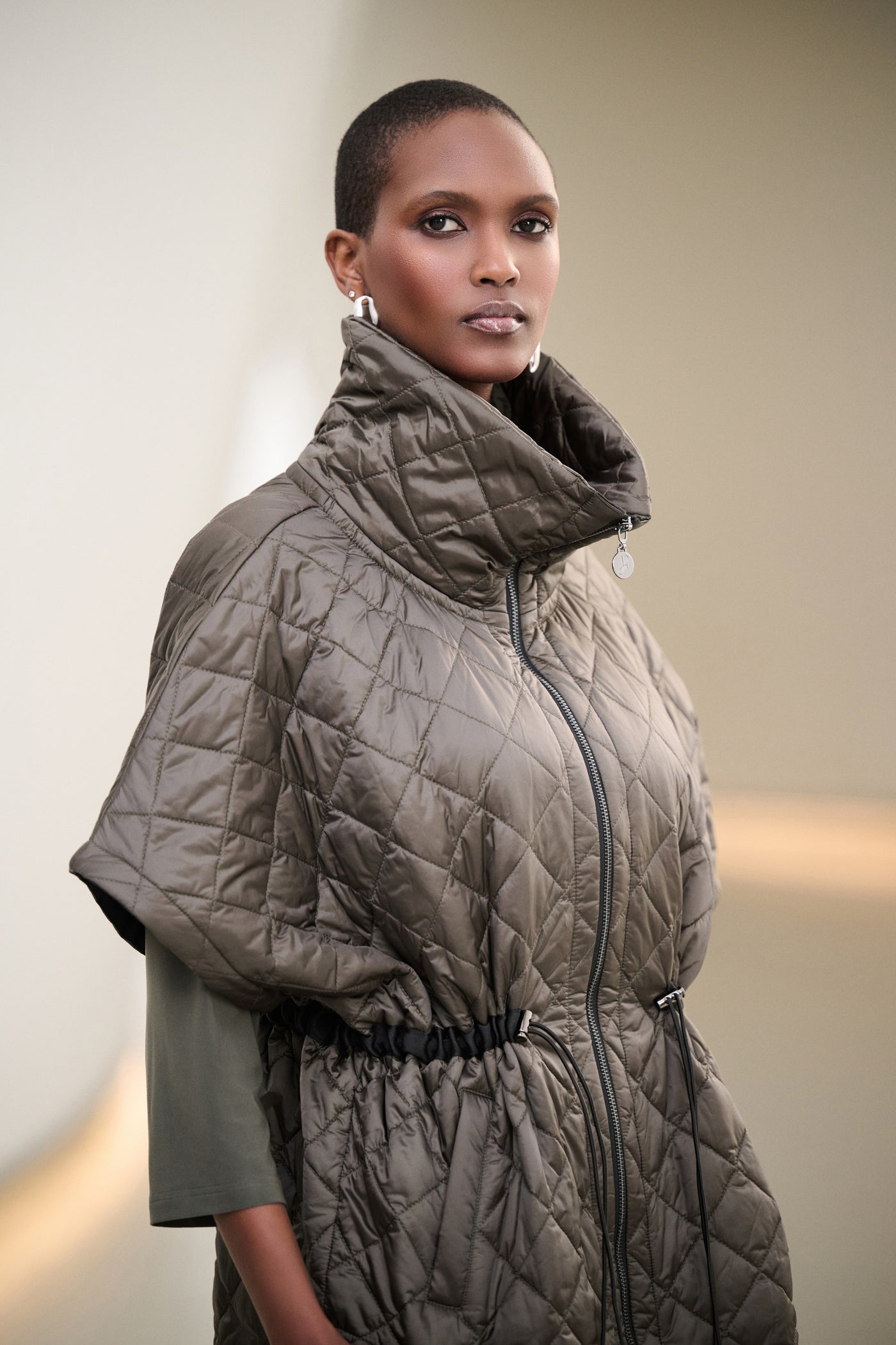 Joseph Ribkoff Quilted Nylon Shawl-Neck Boxy Vest 263643 – Dream Pants
