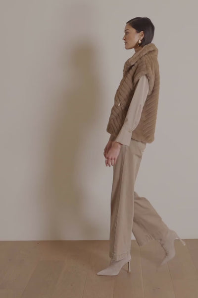 Classic Wide Leg Pull-On Jeans